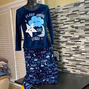 Secret Treasures sleepwear two piece pants pajama set. Size medium (PP5)